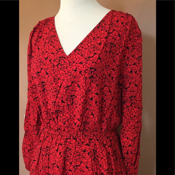 1 Small Left ! Floral Dress ! 5 ⭐️ rating - Picture 5 of 5